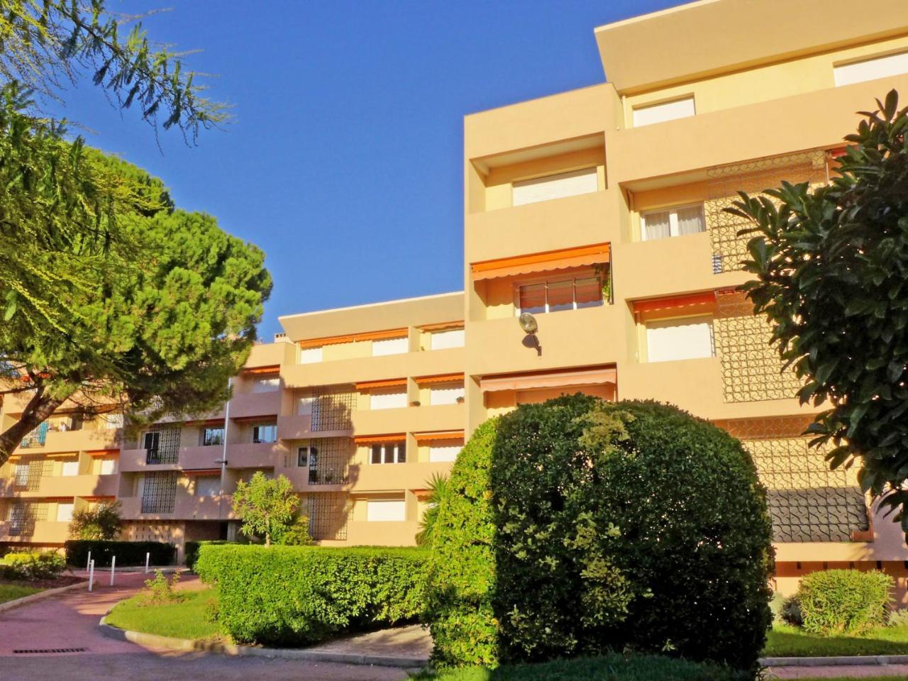 Apartment Les Vignes By Interhome 레 레크 외부 사진